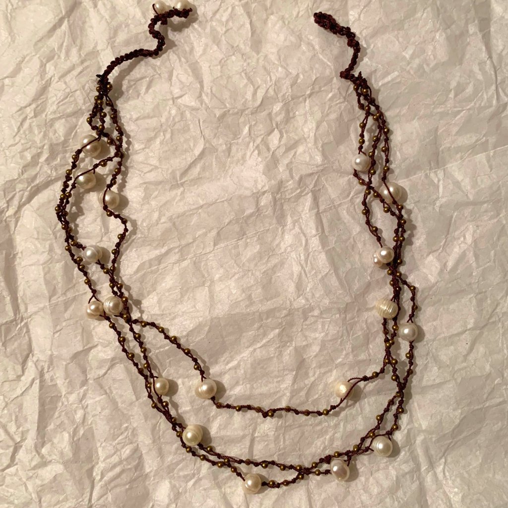 Vintage 80s Pearl Like Necklace W Small Copper Colored Beads
